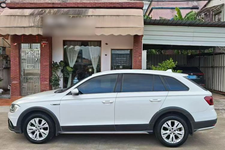 Used Volkswagen C-TREK 2020 1.5L Automatic Fashion Edition Exterior 5