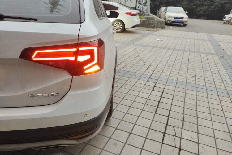 Used Volkswagen C-TREK 2020 1.5L Automatic Comfort Model Exterior 6