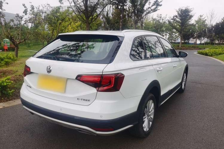 Used Volkswagen C-TREK 2020 1.5L Automatic Fashion Edition Exterior 6