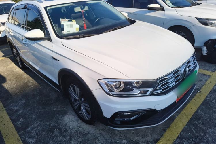 Used Volkswagen C-TREK 2020 1.5L Automatic Comfort Model Front Right 45 Deg