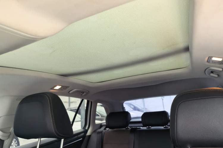 Used Volkswagen C-TREK 2020 1.5L Automatic Comfort Model Headliner