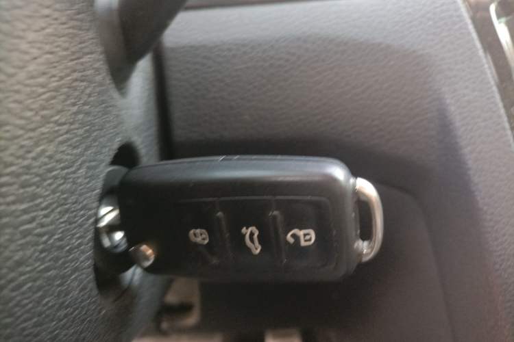 Used Volkswagen C-TREK 2020 1.5L Automatic Comfort Model Interior 1