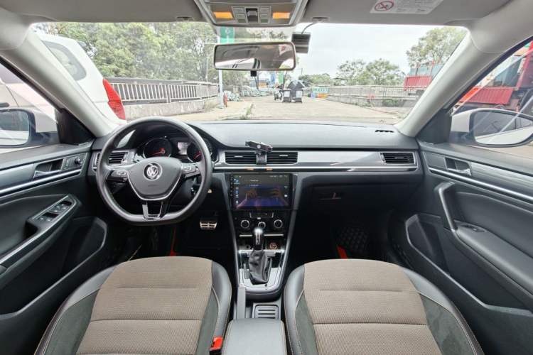 Used Volkswagen C-TREK 2020 1.5L Automatic Comfort Model Interior 1