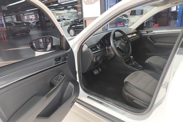 Used Volkswagen C-TREK 2020 1.5L Automatic Comfort Model Interior 3