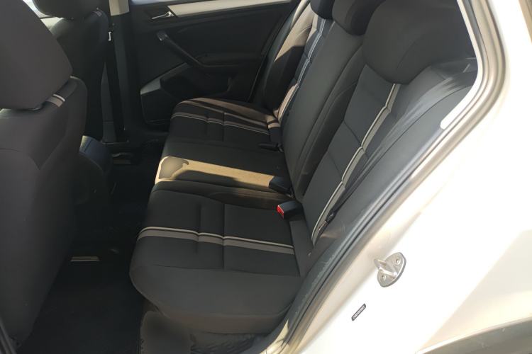 Used Volkswagen C-TREK 2020 1.5L Automatic Fashion Edition Interior 4