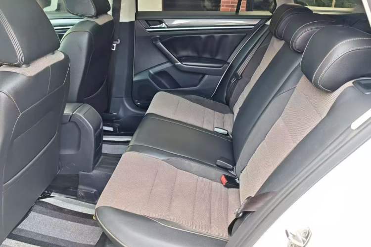 Used Volkswagen C-TREK 2020 1.5L Automatic Fashion Edition Interior 7