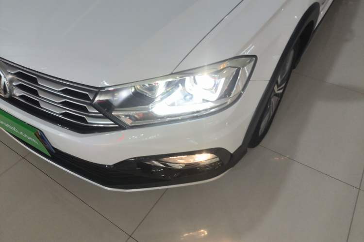 Used Volkswagen C-TREK 2020 1.5L Automatic Comfort Model Left Front Headlight