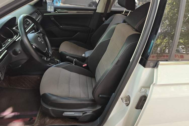Used Volkswagen C-TREK 2020 1.5L Automatic Comfort Model Left Front Seat