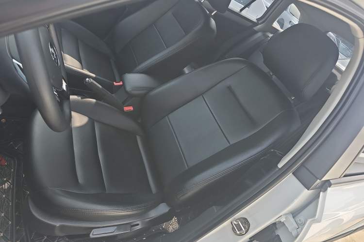 Used Volkswagen C-TREK 2020 1.5L Automatic Fashion Edition Left Front Seat