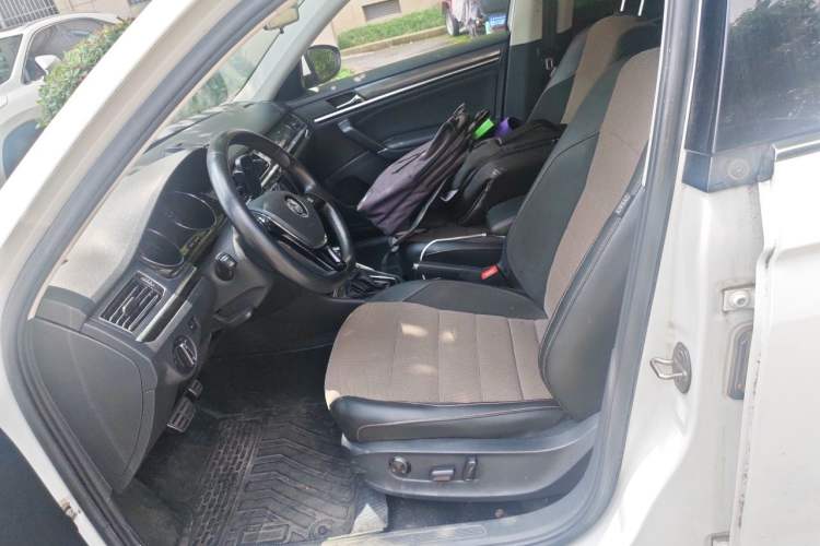 Used Volkswagen C-TREK 2020 1.5L Automatic Comfort Model Left Front Seat