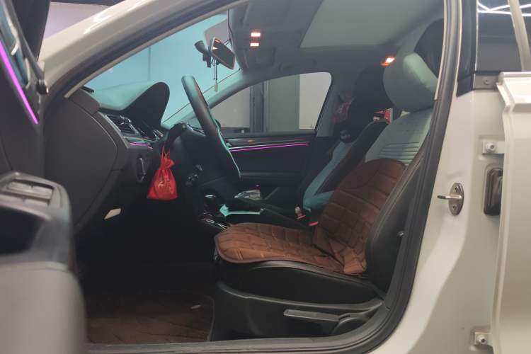 Used Volkswagen C-TREK 2020 1.5L Automatic Comfort Model Left Front Seat