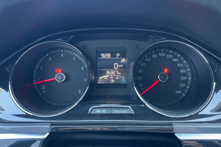 Used Volkswagen C-TREK 2020 1.5L Automatic Comfort Model Odometer Close Up