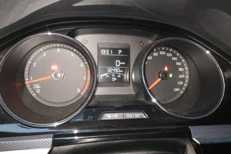 Used Volkswagen C-TREK 2020 1.5L Automatic Comfort Model Odometer Close Up