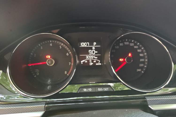 Used Volkswagen C-TREK 2020 1.5L Automatic Comfort Model Odometer Close Up