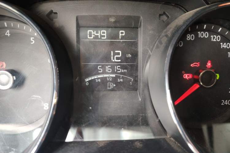 Used Volkswagen C-TREK 2020 1.5L Automatic Comfort Model Odometer Close Up
