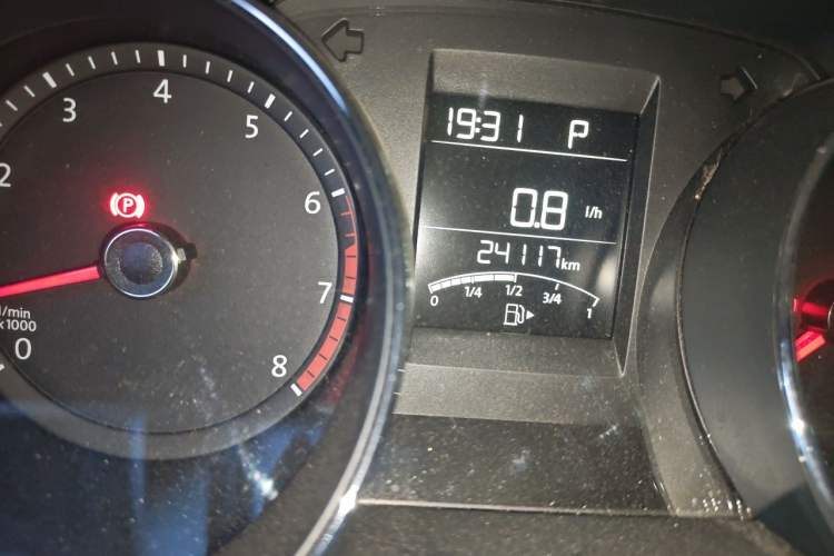 Used Volkswagen C-TREK 2020 1.5L Automatic Comfort Model Odometer Close Up