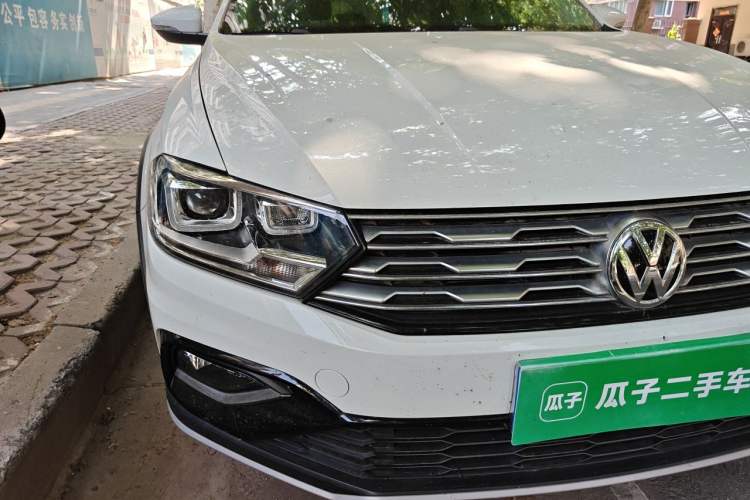 Used Volkswagen C-TREK 2020 1.5L Automatic Comfort Model Right Front Headlight
