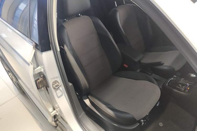 Used Volkswagen C-TREK 2020 1.5L Automatic Comfort Model Right Front Seat