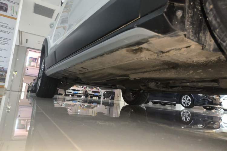 Used Volkswagen C-TREK 2020 1.5L Automatic Comfort Model Right Side Sill