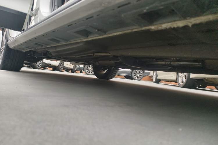 Used Volkswagen C-TREK 2020 1.5L Automatic Comfort Model Right Side Sill