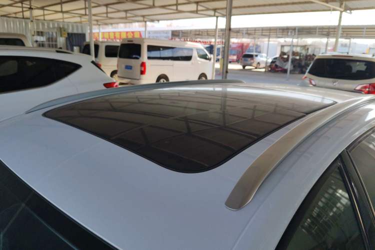 Used Volkswagen C-TREK 2020 1.5L Automatic Comfort Model Roof