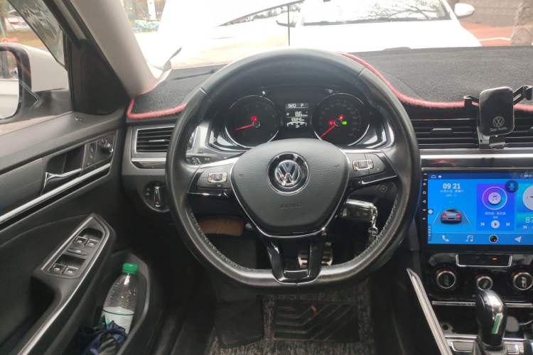 Used Volkswagen C-TREK 2020 1.5L Automatic Comfort Model Steering Wheel