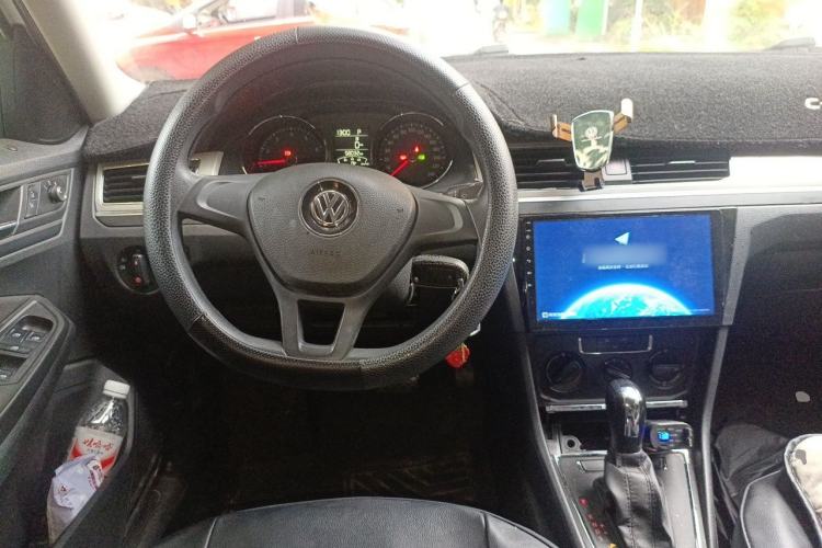 Used Volkswagen C-TREK 2020 1.5L Automatic Fashion Edition Steering Wheel