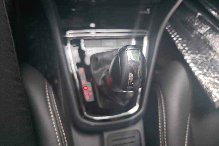 Used Volkswagen C-TREK 2020 1.5L Automatic Comfort Model Gear Lever