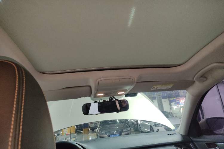 Used Volkswagen C-TREK 2020 1.5L Automatic Comfort Model Headliner