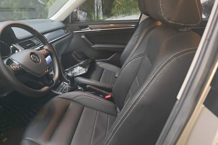Used Volkswagen C-TREK 2020 1.5L Automatic Comfort Model Left Front Seat