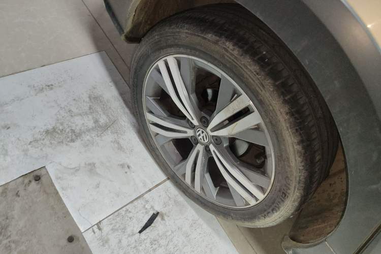 Used Volkswagen C-TREK 2020 1.5L Automatic Comfort Model Right Rear Wheel Hub
