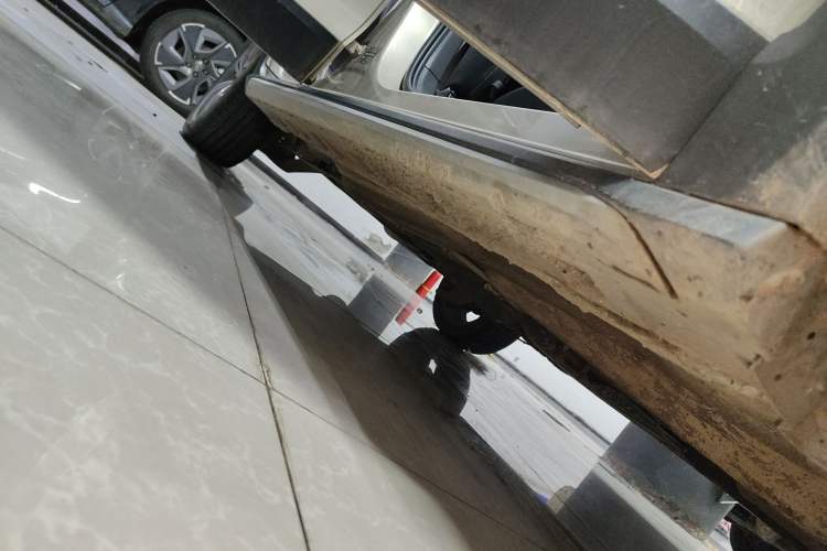 Used Volkswagen C-TREK 2020 1.5L Automatic Comfort Model Right Side Sill
