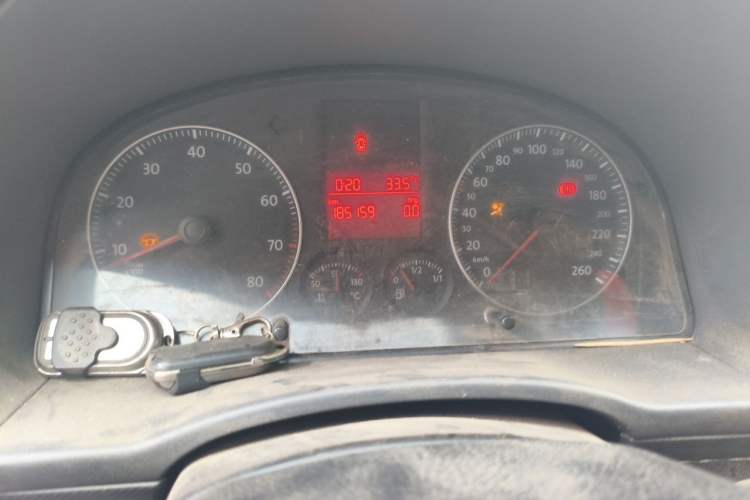 Used Volkswagen Caddy 2005 1.6L Comfort 5-Seater Instrument Cluster