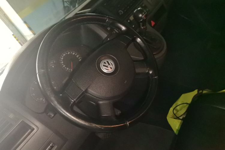 Used Volkswagen Caravelle  Steering Wheel