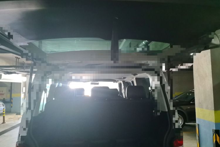 Used Volkswagen Caravelle  Trunk