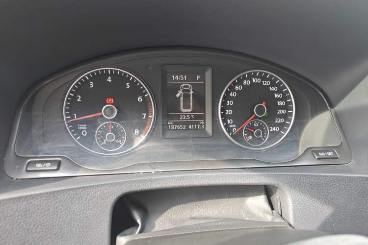 Used Volkswagen Caravelle 2014 2.0 TSI Four-Wheel Drive Comfort Edition Instrument Cluster