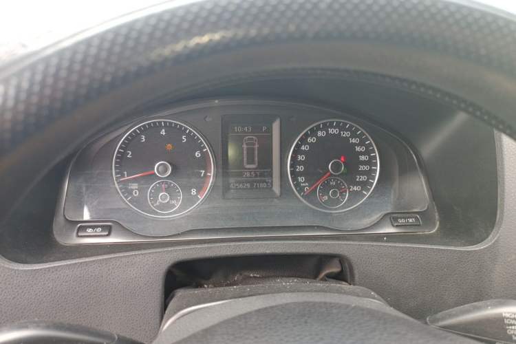 Used Volkswagen Caravelle 2014 2.0 TSI Four-Wheel Drive Comfort Edition Instrument Cluster