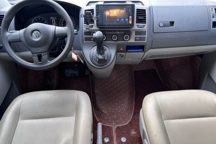 Used Volkswagen Caravelle 2014 2.0 TSI Four-Wheel Drive Comfort Edition Interior 1
