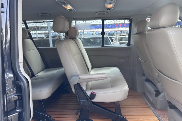 Used Volkswagen Caravelle 2014 2.0 TSI Four-Wheel Drive Comfort Edition Interior 6