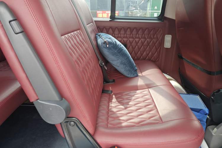 Used Volkswagen Caravelle 2014 2.0 TSI Four-Wheel Drive Comfort Edition Left Rear Seat