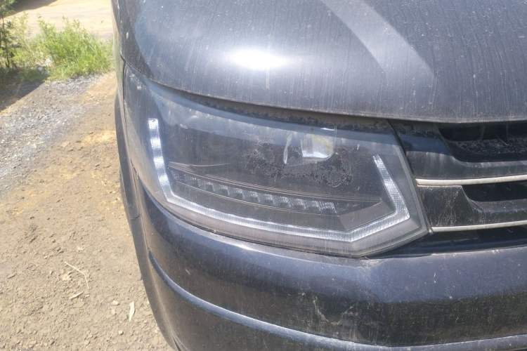 Used Volkswagen Caravelle 2014 2.0 TSI Four-Wheel Drive Comfort Edition Right Front Headlight