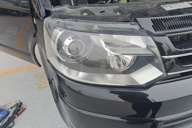 Used Volkswagen Caravelle 2014 2.0 TSI Four-Wheel Drive Comfort Edition Right Front Headlight