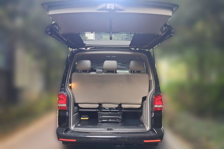 Used Volkswagen Caravelle 2014 2.0 TSI Four-Wheel Drive Comfort Edition Trunk