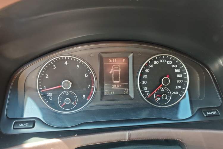 Used Volkswagen Caravelle 2014 2.0 TSI Four-Wheel Drive Comfort Edition Instrument Cluster