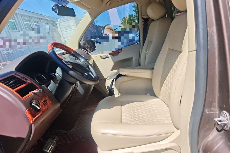 Used Volkswagen Caravelle 2014 2.0 TSI Four-Wheel Drive Comfort Edition Left Front Seat