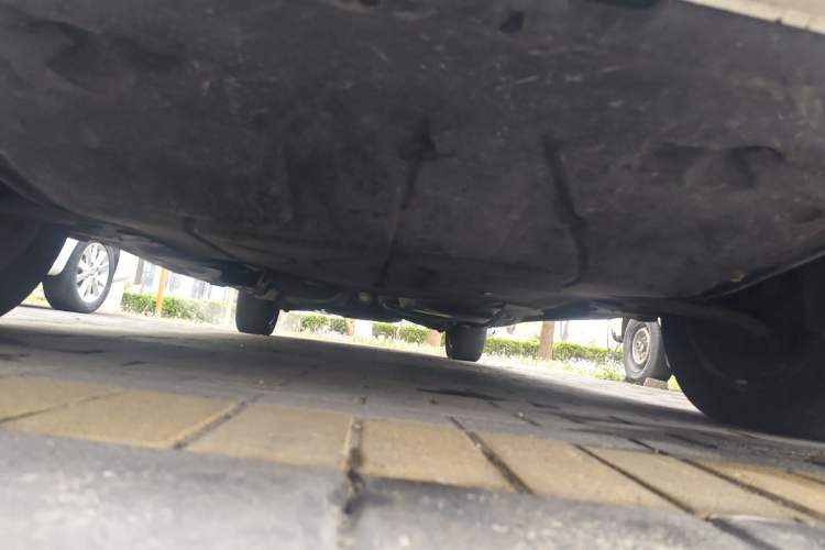 Used Volkswagen Caravelle 2014 2.0 TSI Four-Wheel Drive Comfort Edition Chassis Front