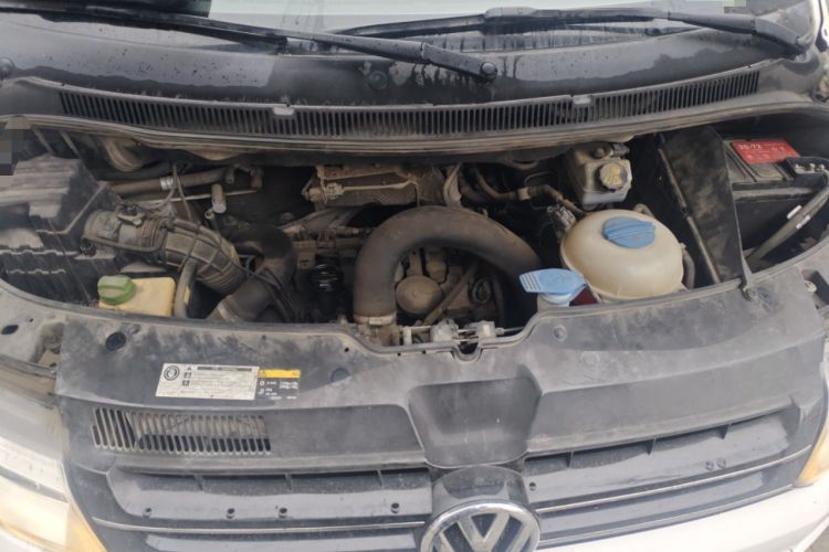 Used Volkswagen Caravelle 2014 2.0 TSI Four-Wheel Drive Comfort Edition Engine Bay