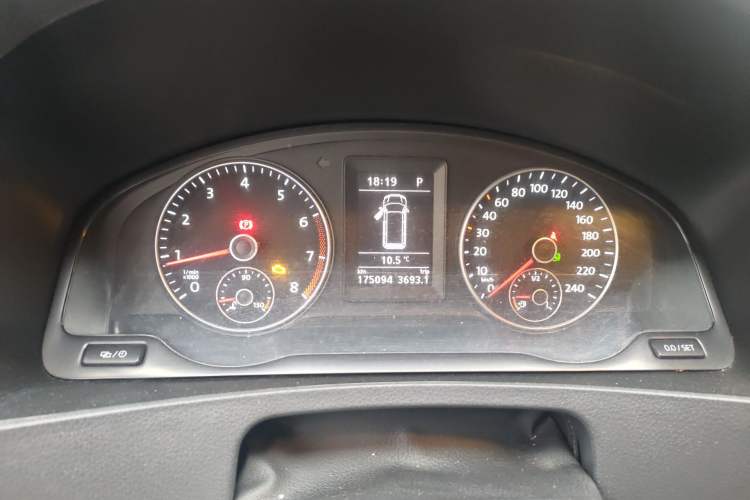 Used Volkswagen Caravelle 2014 2.0 TSI Four-Wheel Drive Comfort Edition Instrument Cluster