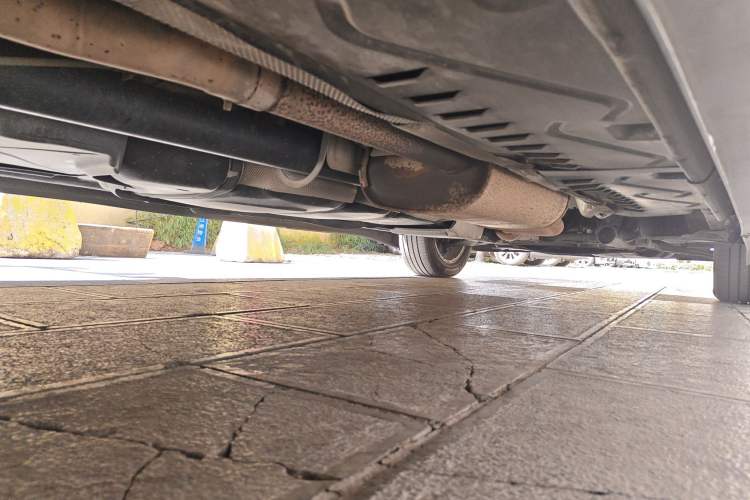 Used Volkswagen Caravelle 2015 2.0 TSI Four-Wheel Drive Comfort Edition Chassis Rear Right