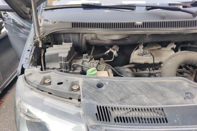 Used Volkswagen Caravelle 2015 2.0 TSI Four-Wheel Drive Comfort Edition Engine Bay Right